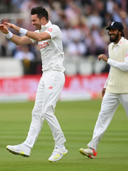 Root leads England's fightback after Anderson five-for