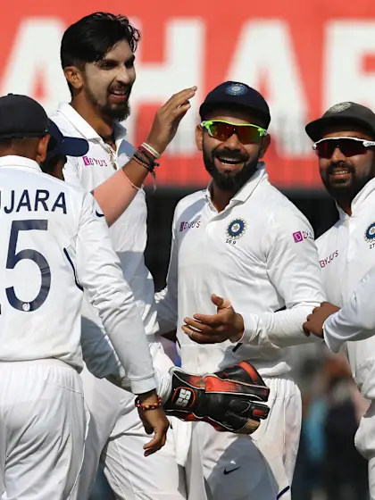 India bowlers boss the day before batsmen consolidate