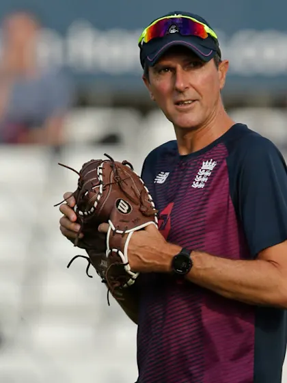 Mark Robinson leaves England Women's coaching role