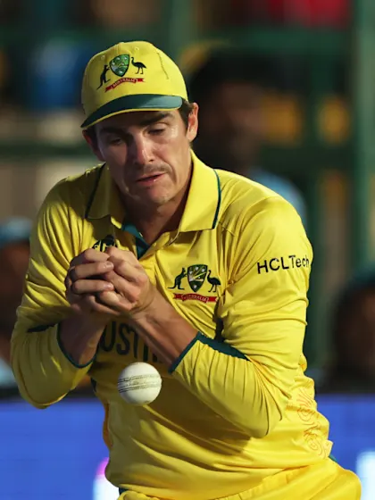 Abbott spills chance at the boundary rope and Shafique gets a six | CWC