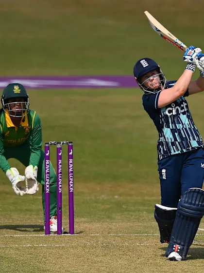 Beaumont in Top 10 of MRF Tyres ICC Women's ODI Player Rankings