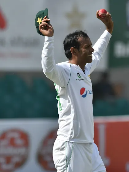 Dominant Pakistan see off South Africa, swap places in WTC table