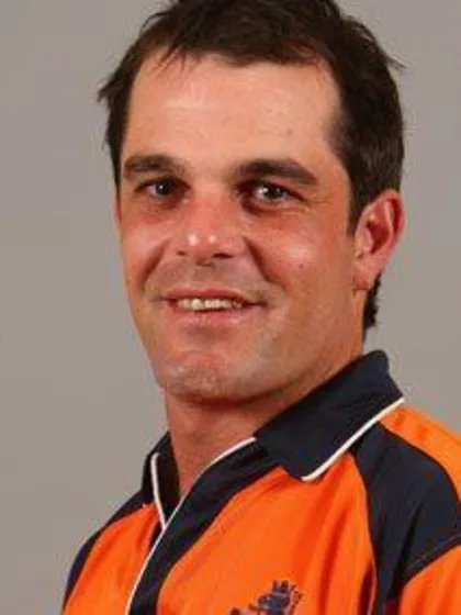 Borren to lead Netherlands at ICC CWC 2011