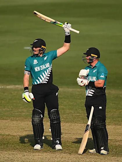 Martin Guptill belts six to raise fifty in style