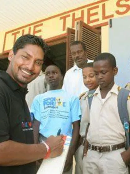 Cricket unites for people living with HIV and AIDS