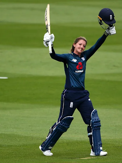 'Better placed to deal with challenges' – Sarah Taylor ready for India tour