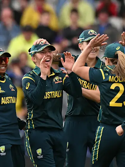 SPIN QUARTET GUIDE AUSTRALIA TO OPENING WIN OVER SOUTH AFRICA