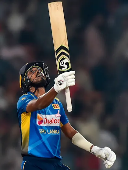 Oshada blitz helps Sri Lanka sweep T20I series over Pakistan