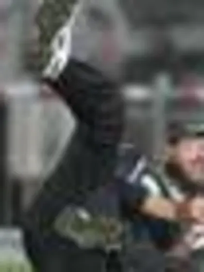 Final throw of captaincy dice for Vettori