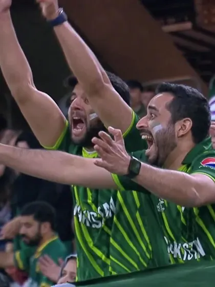 Wicket - Brad Evans - Pakistan v Zimbabwe ICC T20WC 2022