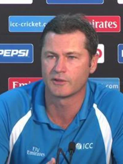Simon Taufel Press Conference