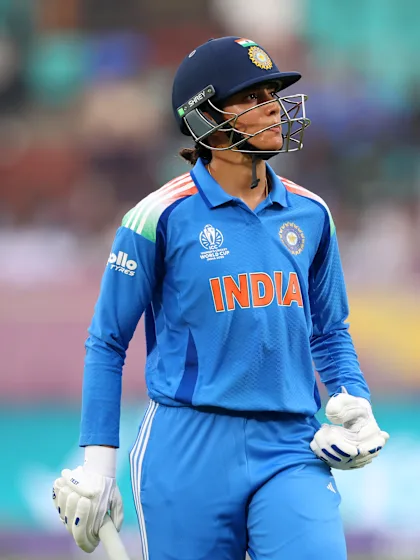 Mlaba gets the prized wicket of Mandhana | CWC25