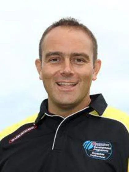 Umpire Richard Smith reports on his Umpire Workshop in Dubai