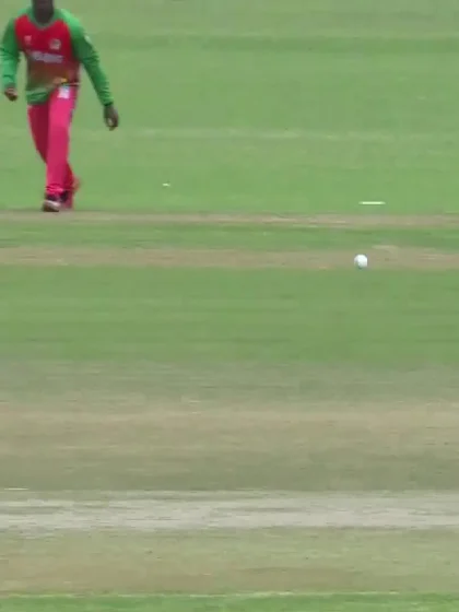 Azizul Hakim Tamim with a Four vs. Zimbabwe