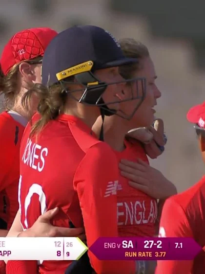 ENG v SA: Lizelle Lee trapped in front