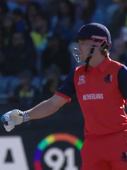SIX: Bas de Leede goes long for the Netherlands | T20WC 2022
