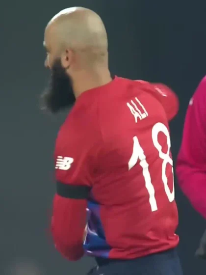 Logo of Moeen Ali strikes as South Africa hit by early setback