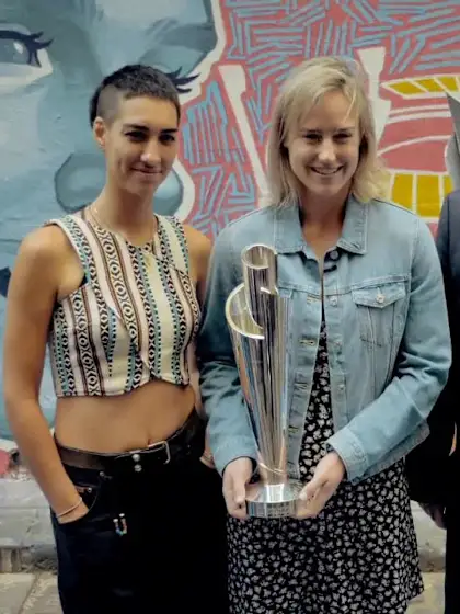ICC Women's T20 World Cup: Trophy Tour visits Hosier Lane in Melbourne