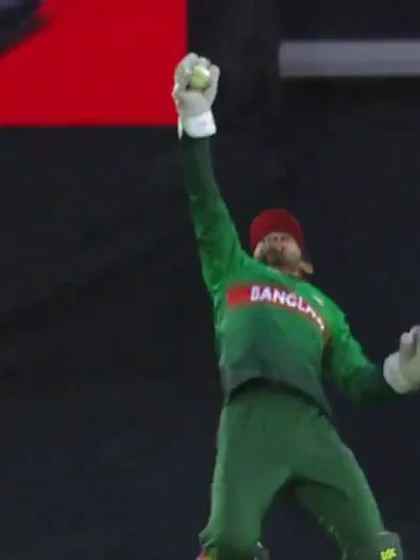 Logo of CWC19: BAN v NZ - Mushfiqur takes excellent catch to get rid of de Grandhomme