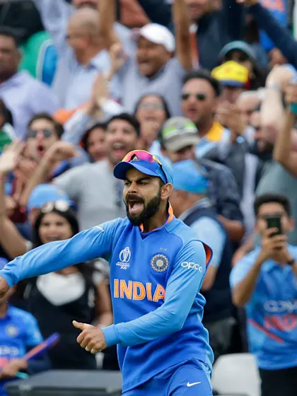 Virat Kohli told passionate Indian crowd to go easy on Australia’s Steve Smith