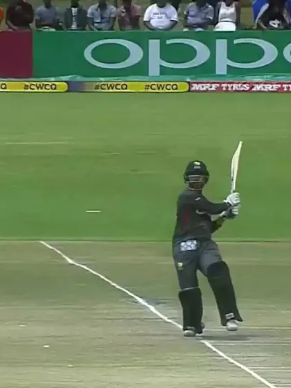 Shaiman Anwar brilliantly caught by Blessing Muzarabani