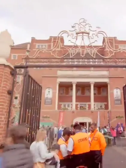 CWC19: Eng v SA – Fans gear up for live action at The Oval!