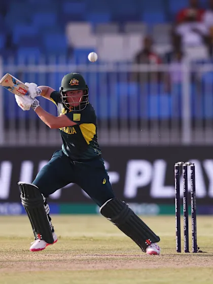 Mooney guides Australia to win over Sri Lanka
