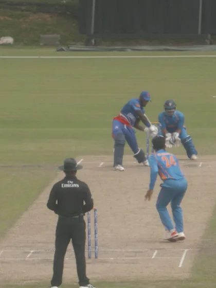 Kamau Leverock smashes sixes while batting injured at No.7