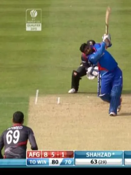 Shahzad of Afghanistan hits a monstrous Six!!