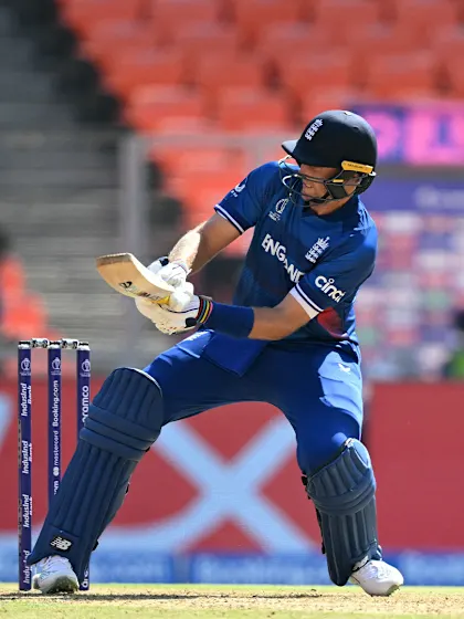 Joe Root's unbelievable reverse scoop for six