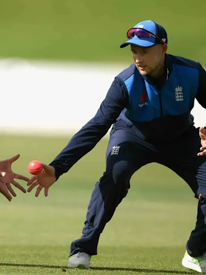 England aim to banish travel sickness in New Zealand’s first day-night Test