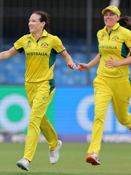 Schutt dismisses Wolvaardt early | CWC25