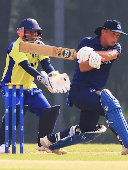 All-round Coetzee propels Thailand to top of table