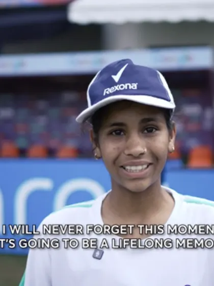 Sheetal special moment as he meets Harmanpreet Kaur | Cricket World Cup 2025