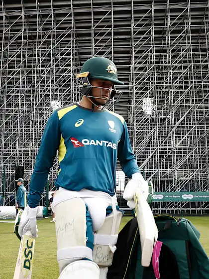 Australia drop Khawaja, bring in Starc for Manchester Test