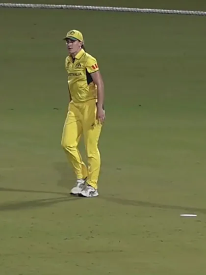 Amy Jones - Wicket - England Women vs Australia Women