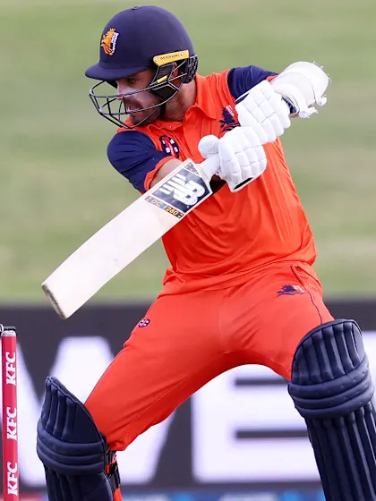 Rippon makes New Zealand switch as squads named for European white-ball tour