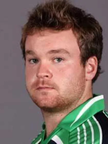 Ireland snatch thrilling win