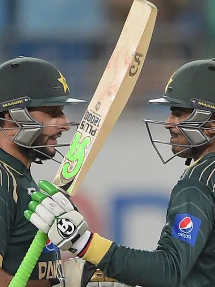 Sohail, Afridi steer Pakistan to three-wicket win