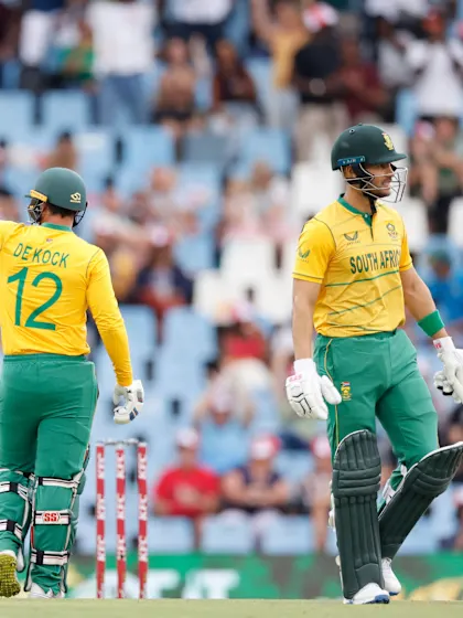 Stunning run chase from South Africa as records tumble in Centurion