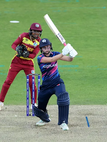 Darcey Carter finds the boundary | Women's T20WC 2026