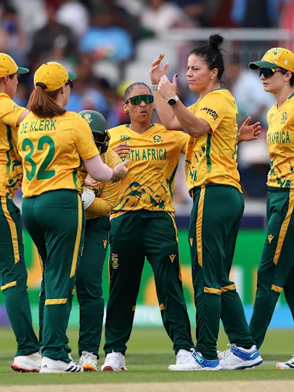 Kapp strikes gold with Mandhana’s wicket | Women's T20WC 2026