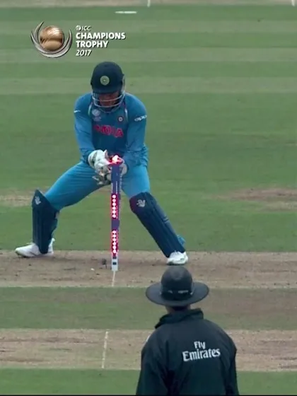 WICKET: Gunathilaka run-out courtesy a quick work by Dhoni