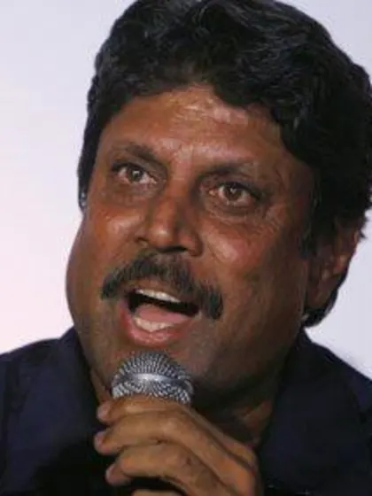 Kapil Dev and national coaches wish players “good luck” ahead of the ICC U19 Cricket World Cup 2016