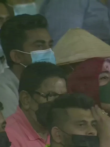 BANvOMN: Nurul Hasan takes excellent catch behind the stumps