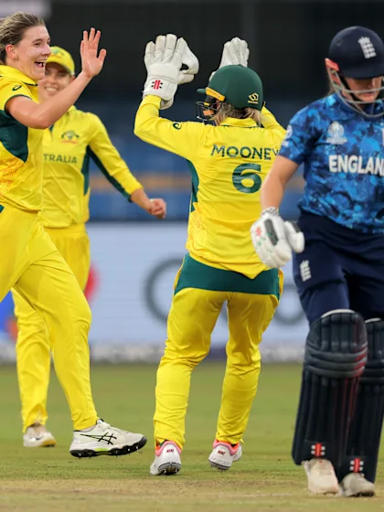 Sutherland gets through Lamb's defence | CWC25