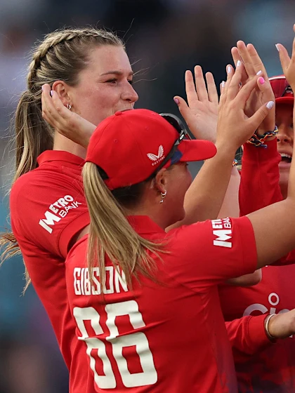 Dislocation confirmed as England take cautious approach with star spinner