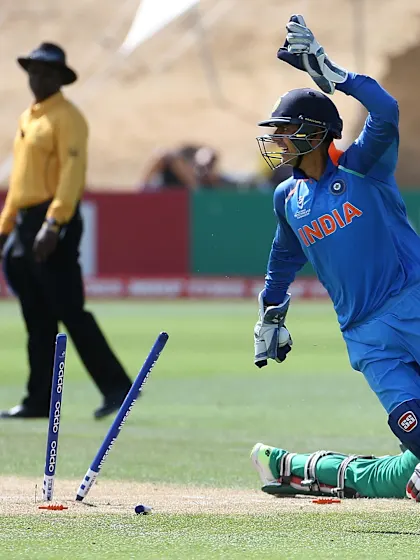 India storm into semis