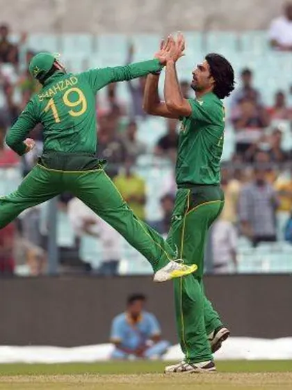 England, Pakistan win warm-up matches