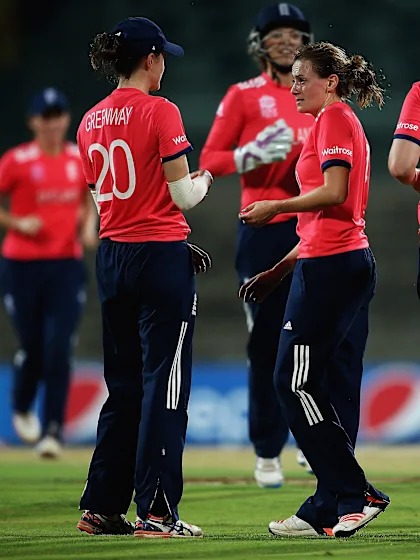 Edwards carries England Women into semi-finals
